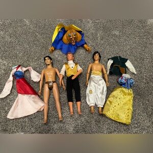 Lot of Disney boy dolls beauty and the beast, Aladdin